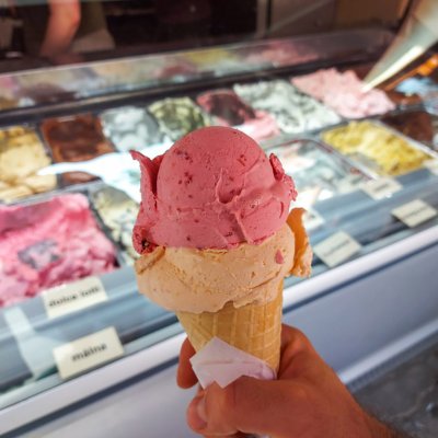 Fagylaltozó adatbázis