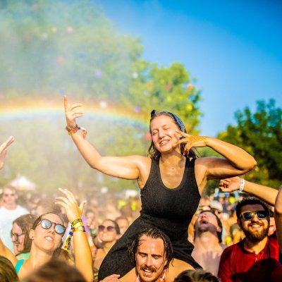 Fesztivál adatbázis